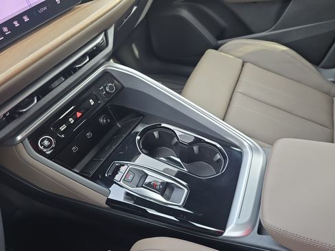 Used 2025 Audi Q5 Prestige AWD/4WD image 25