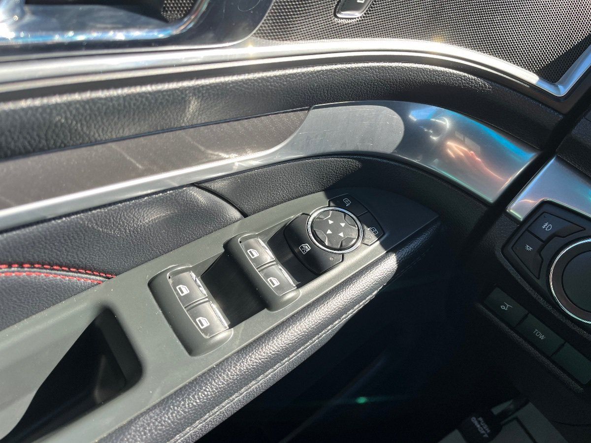 Used 2017 Ford Explorer Sport AWD/4WD image 23