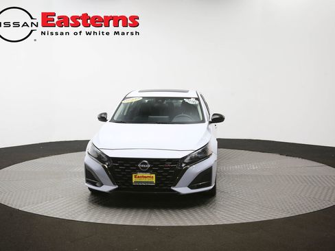 Used 2023 Nissan Altima 2.5 SR w/ SR Premium Package image 53