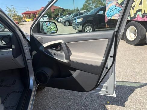 Used 2010 Toyota RAV4 4WD w/ Base L4 Extra Value Pkg image 30