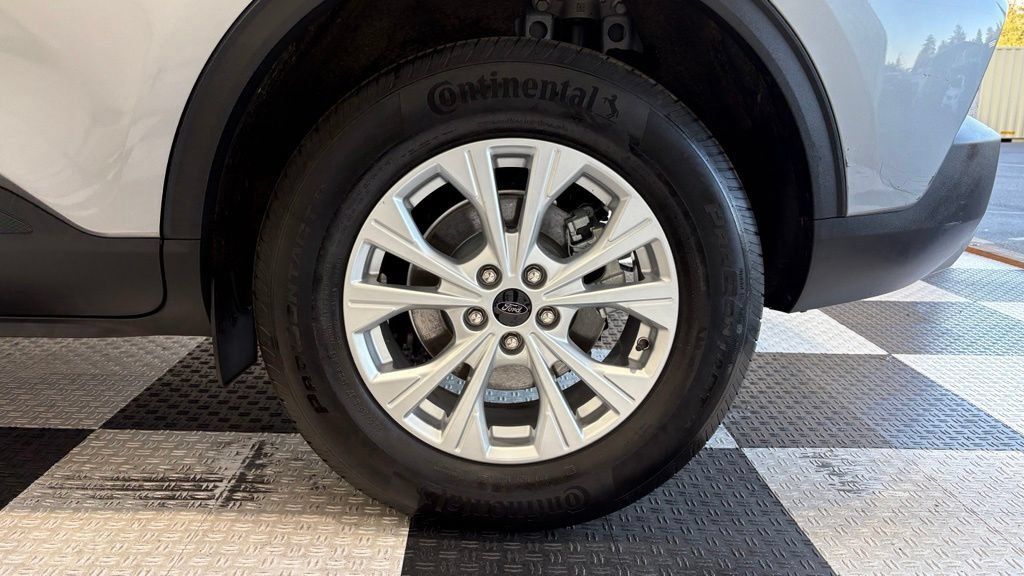 Certified 2024 Ford Escape Active AWD/4WD image 13