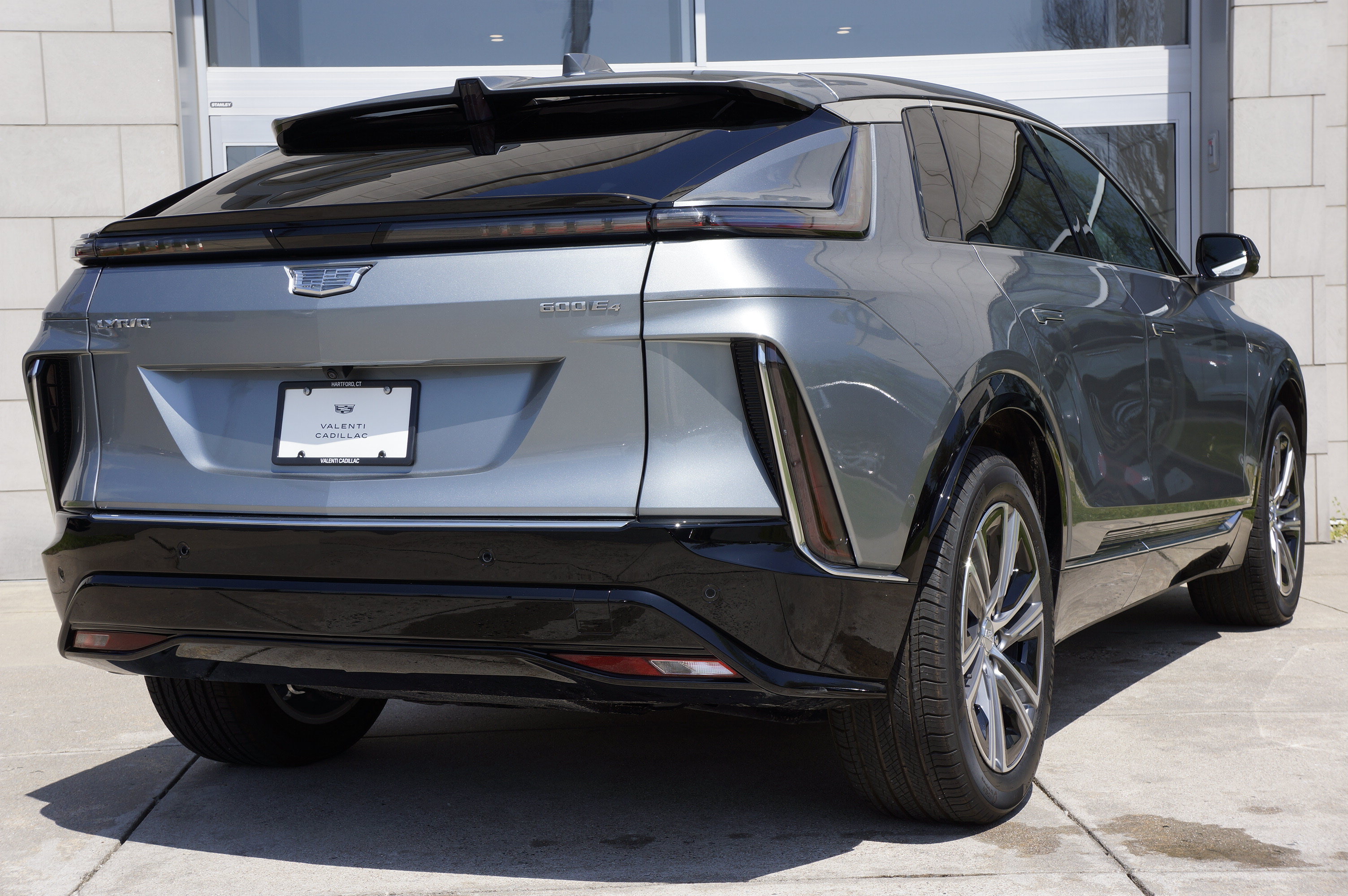 Used 2024 Cadillac Lyriq Tech RWD image 5