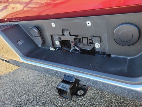 Used 2021 GMC Sierra 1500 SLE w/ X31 Off-Road Package image 10