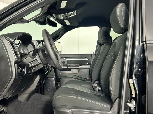 Used 2025 RAM 2500 Big Horn image 29