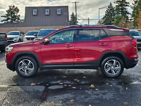 Used 2019 GMC Terrain SLT image 2
