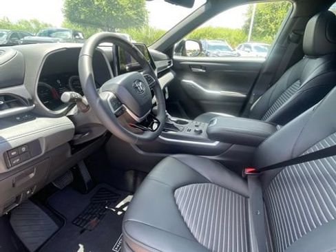 New 2026 Toyota Highlander XSE AWD/4WD image 15
