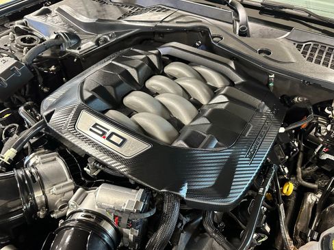 Used 2024 Ford Mustang GT Premium RWD image 40