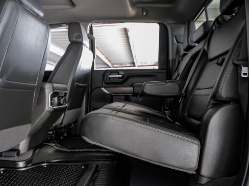 Used 2023 GMC Sierra 3500 Denali w/ Denali Ultimate Package image 37