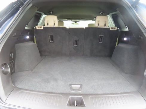 Used 2019 Cadillac XT5 FWD image 35