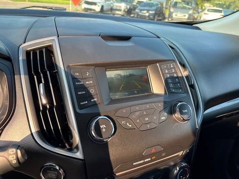 Used 2017 Ford Edge SE AWD/4WD image 21