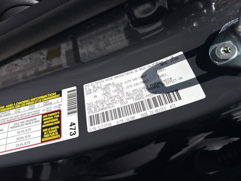 Used 2024 Toyota Tacoma SR5 AWD/4WD image 33