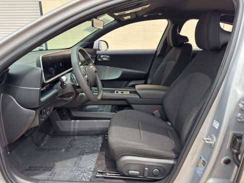 Used 2025 Hyundai Ioniq 6 SE RWD image 15