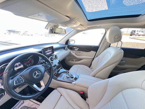 Used 2017 Mercedes-Benz GLC 300 GLC 300 4dr SUV w/ Premium 1 Package image 12