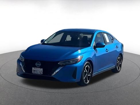 Used 2024 Nissan Sentra SV image 7