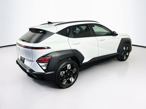 Used 2025 Hyundai Kona SEL FWD image 9