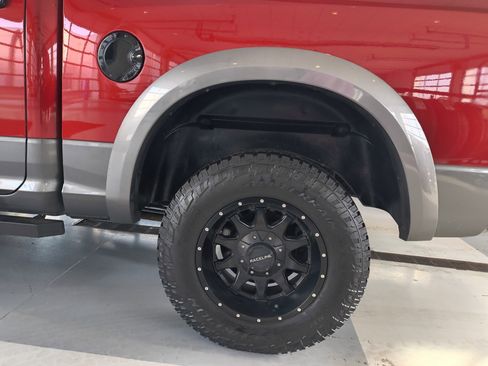 Used 2012 RAM 1500 Classic SLT w/ Luxury Group image 23