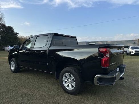 Used 2025 Chevrolet Silverado 1500 LT image 10