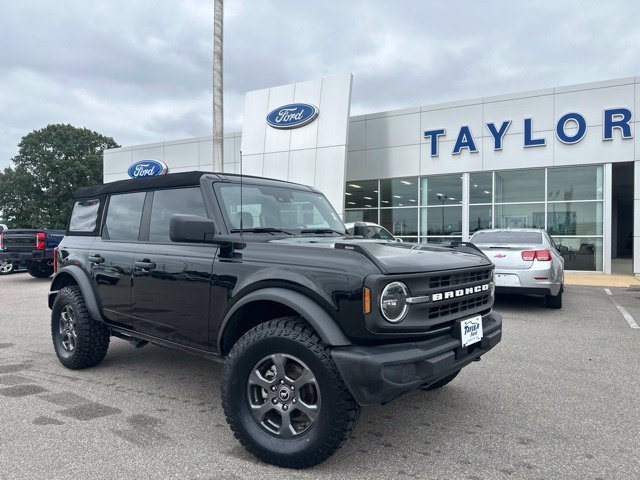 Used 2025 Ford Bronco 4-Door AWD/4WD image 1