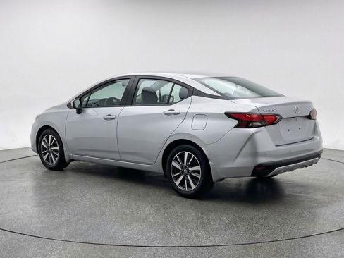 Used 2025 Nissan Versa SV image 6