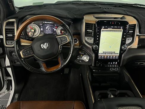 Used 2019 RAM 1500 Limited image 12