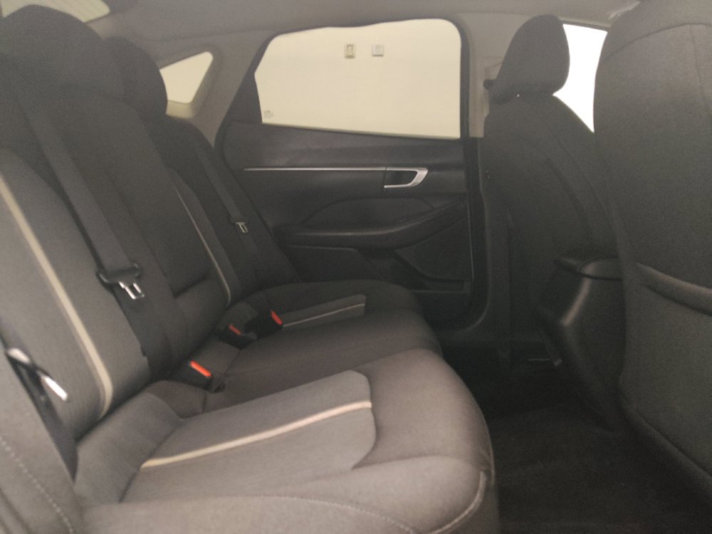 Used 2021 Hyundai Sonata SEL w/ Winter Weather Package FWD image 19