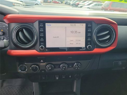 Used 2020 Toyota Tacoma TRD Sport image 27