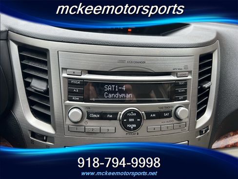 Used 2011 Subaru Legacy 2.5i Limited image 12