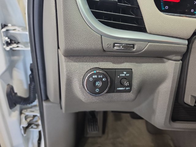 Used 2015 Chevrolet Traverse LT FWD image 19