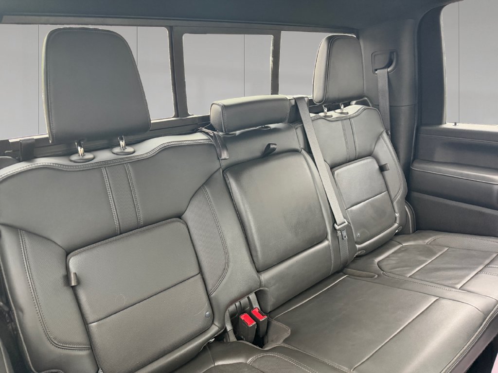 Used 2022 Chevrolet Silverado 2500 High Country w/ Safety Package II AWD/4WD image 19