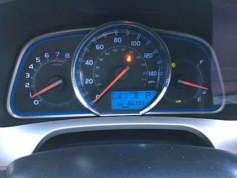 Used 2015 Toyota RAV4 Limited w/ Technology Package AWD/4WD image 2