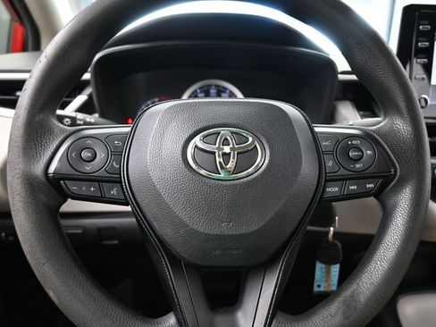 Used 2020 Toyota Corolla LE image 26