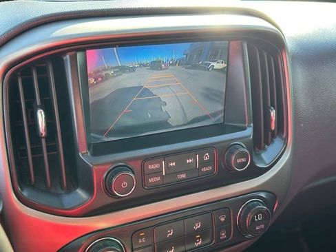 Used 2015 Chevrolet Colorado Z71 image 30