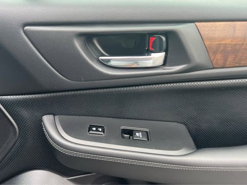 Used 2015 Subaru Outback 2.5i Limited image 17