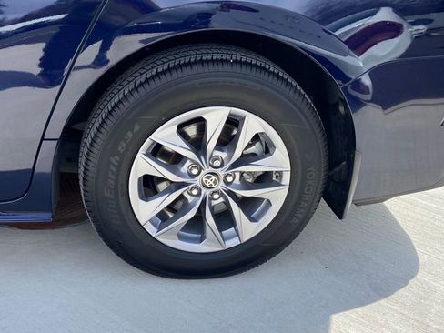 Used 2024 Toyota Sienna LE image 9