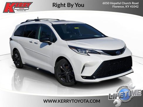 Certified 2024 Toyota Sienna XSE w/ XSE Plus Package image 1