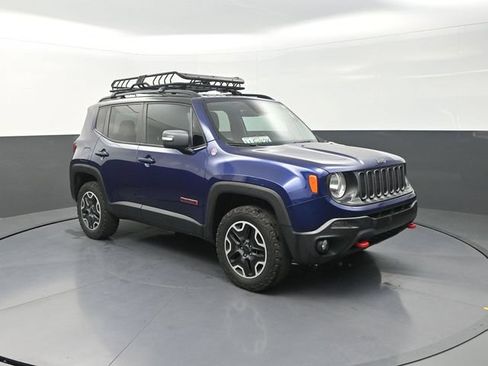 Used 2016 Jeep Renegade Trailhawk AWD/4WD image 10