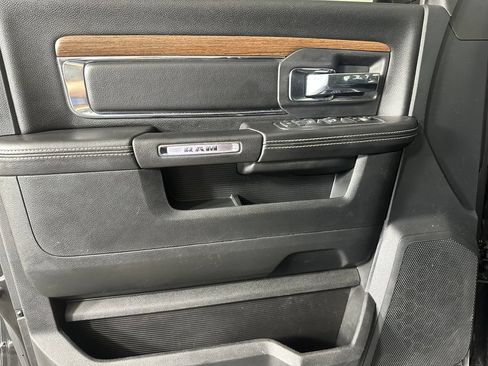 Used 2016 RAM 1500 Laramie w/ Convenience Group AWD/4WD image 23