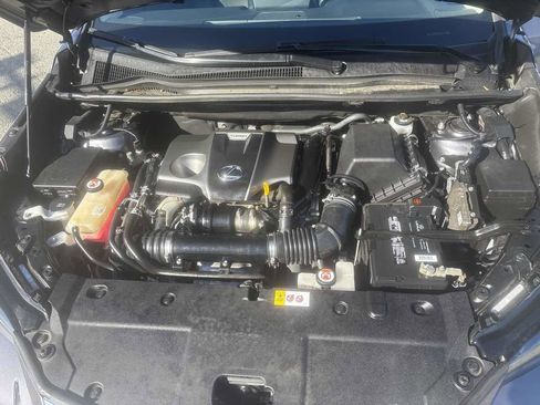 Used 2018 Lexus NX 300 image 35
