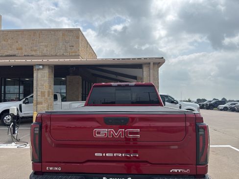 Used 2024 GMC Sierra 2500 AT4 w/ AT4 Premium Plus Package AWD/4WD image 7