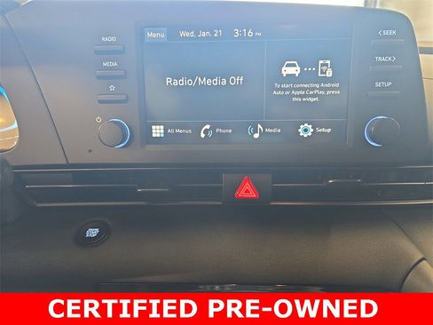 Certified 2025 Hyundai Elantra Sport image 23