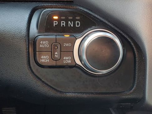 Used 2020 RAM 1500 Big Horn AWD/4WD image 31