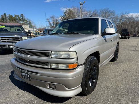 Used 2005 Chevrolet Tahoe LT w/ LT Preferred Equipment Group image 2