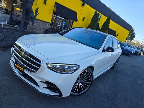 Used 2023 Mercedes-Benz S 580 4MATIC Sedan image 4