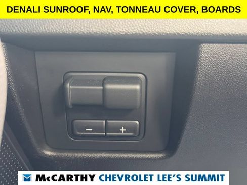 Used 2026 GMC Canyon Denali AWD/4WD image 12