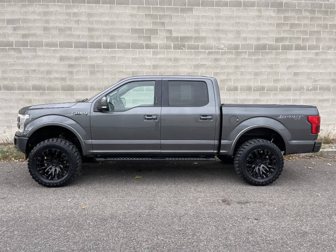 Used 2019 Ford F150 Lariat w/ Equipment Group 502A Luxury AWD/4WD image 21