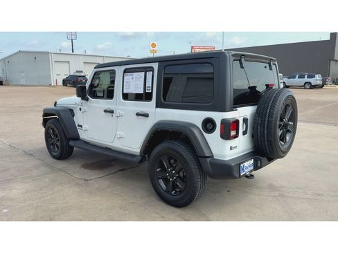 Used 2021 Jeep Wrangler Unlimited Sport AWD/4WD image 6
