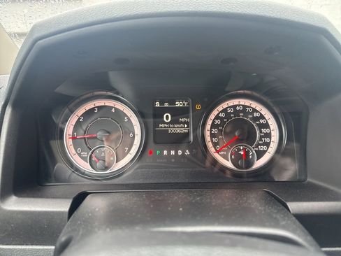 Used 2018 RAM 1500 Express w/ Express Value Package image 11