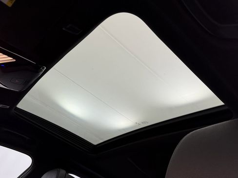 Used 2019 BMW M550i xDrive image 7