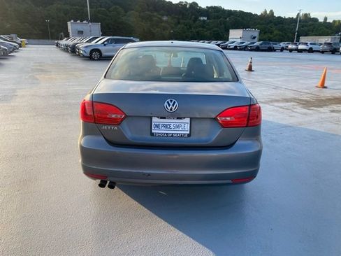 Used 2011 Volkswagen Jetta Sedan FWD image 8