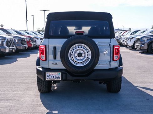 Used 2022 Ford Bronco 4-Door AWD/4WD image 5
